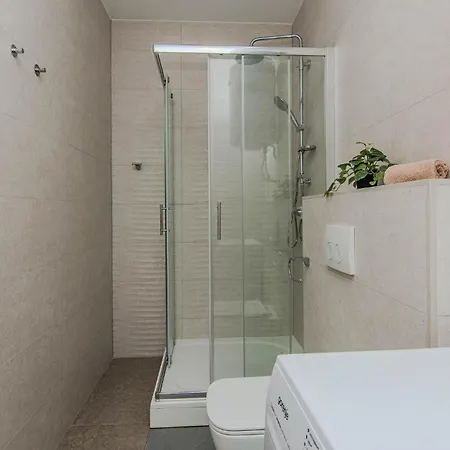 Awesome In Apartment *