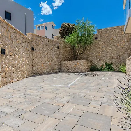 Awesome In Apartment Zaton (Zadar)
